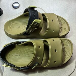 CROCS Unisex’s Sandals - Olive and Black